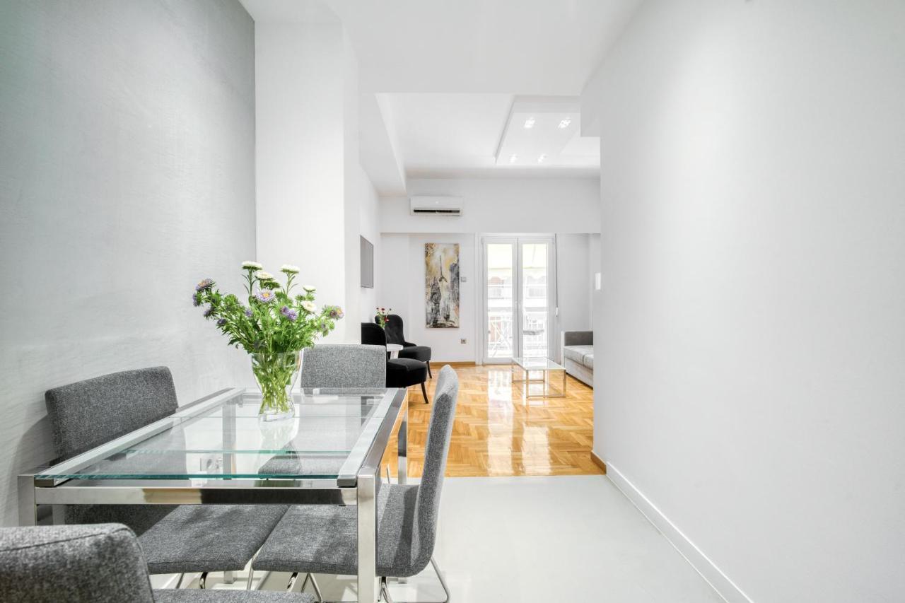 Elegant Light Two Bedroom Apartment In City Center Athen Eksteriør bilde
