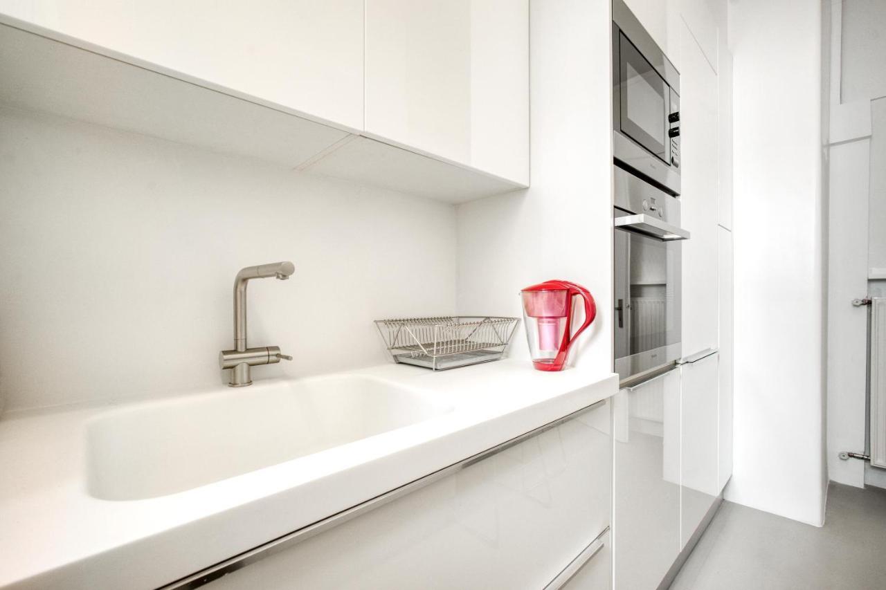 Elegant Light Two Bedroom Apartment In City Center Athen Eksteriør bilde