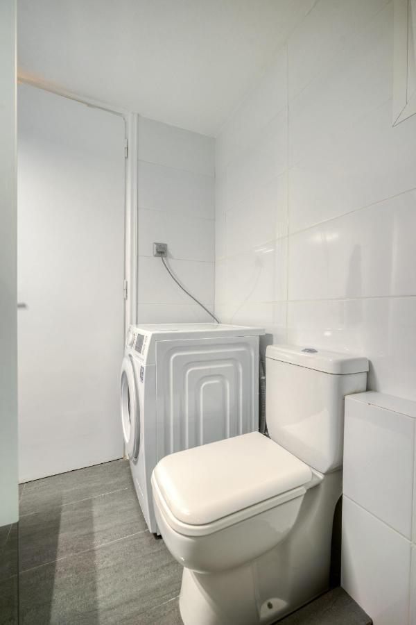 Elegant Light Two Bedroom Apartment In City Center Athen Eksteriør bilde